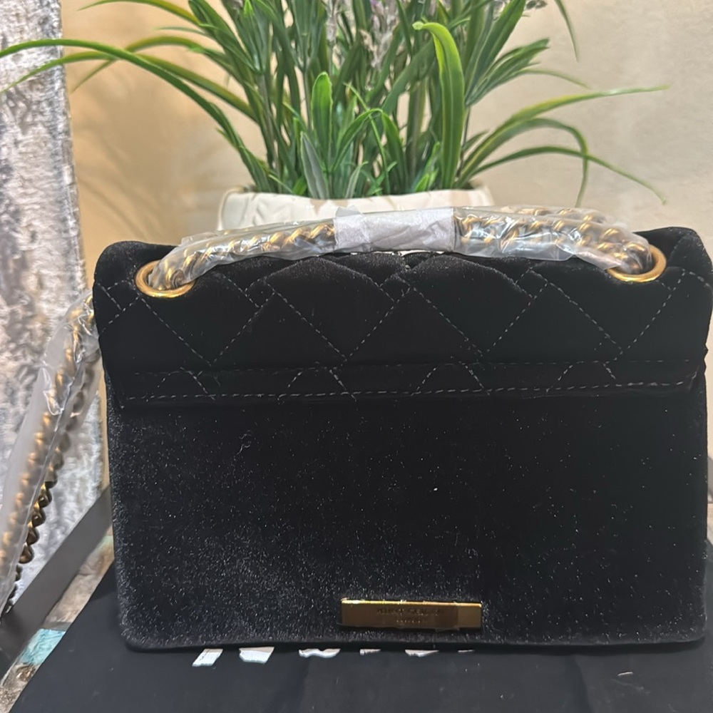 - Kurt Geiger London Mini Kensington Eye Quilted Velvet Crossbody Bag - Picture 3 of 13